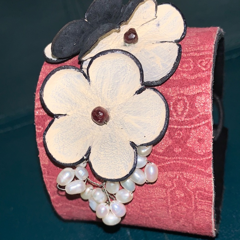 Handmade leather cuff bracelet with freshwater pearls